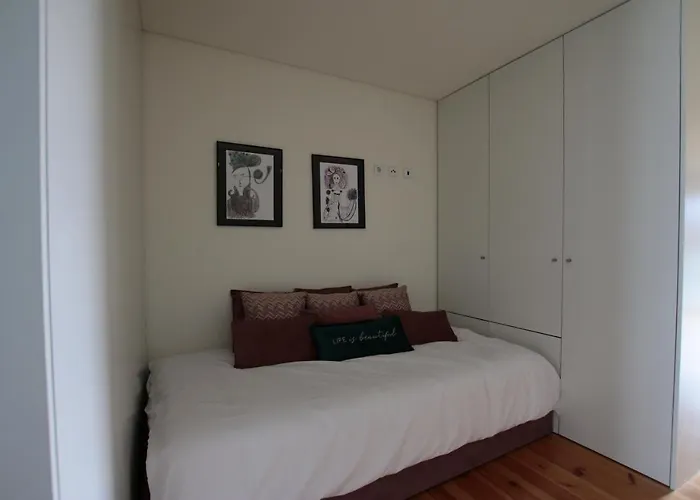 Oporto Guest Nataria Flats With Parking